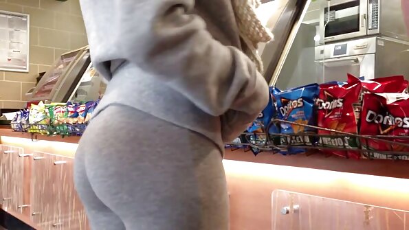 Ilkeä bileet kahdella kauniilla euro -nartulla