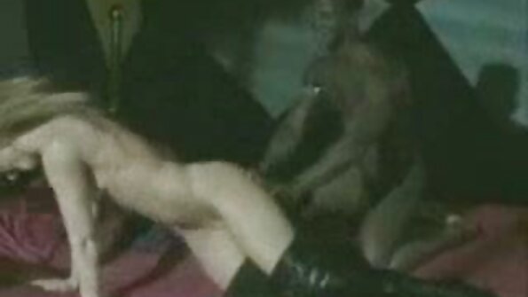 Branconda Näytä Anacondansa Claudialle